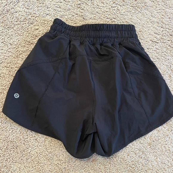 Lululemon black running shorts Size 4 Women’s - Picture 4 of 4
